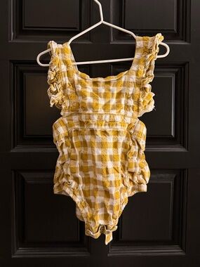 Kid 2-3T yellow & white gingham romper